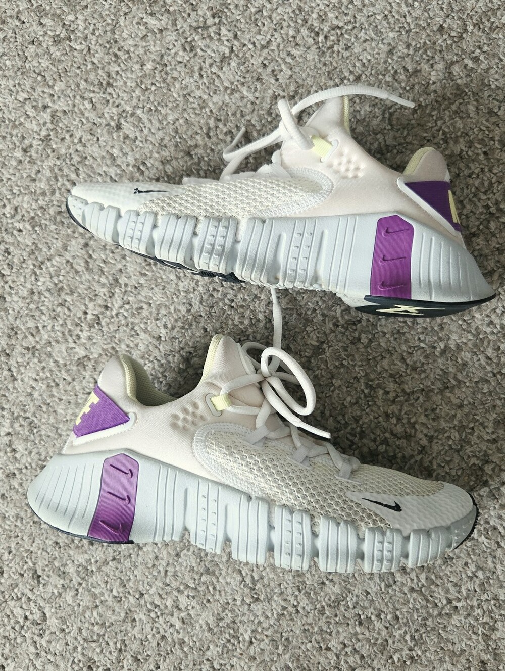 Nike Free Metcon 4 Women's 7.5 Cross Training Crossfit Shoes Cream Wild Berry